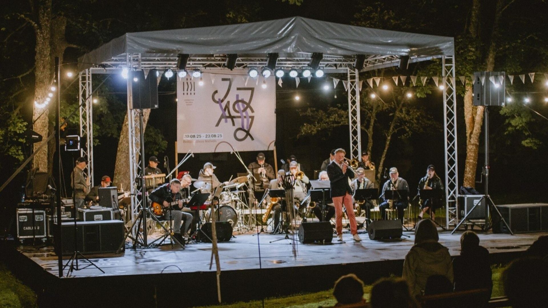 Par atgriešanos vietā, kur viss sākās, trīs oriģināldarbi džeza festivālam "Škiuņa džezs"