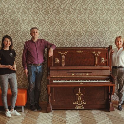 Art Nouveau piano has arrived to the Manor