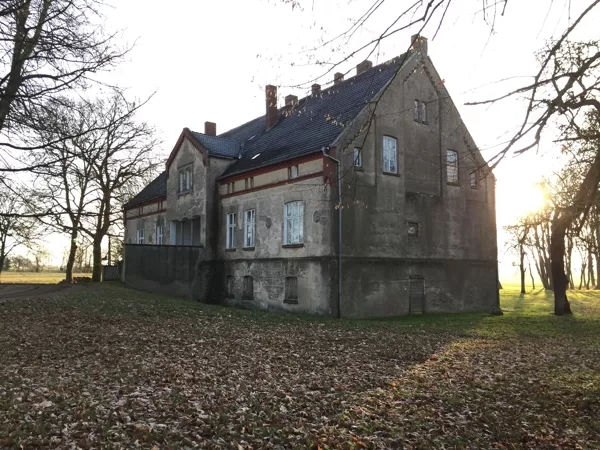 CARHLINAS MUIŽA
