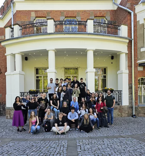 ERASMUS+ jauniešu apmaiņas projekts "BullyFree" viesojas Lūznavas muižā-21.05.2025.