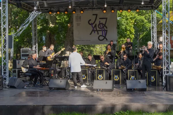 ŠKIUŅA DŽEZS. Jelgavas Raita Ašmaņa bigbends (LV) 24/08/2024
