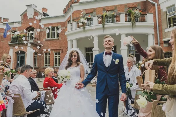 WEDDINGS IN LUZNAVA MANOR