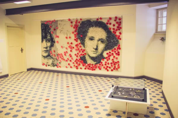 Exhibition. MEKLĒJOT SĀKUMU. MANTOJUMS