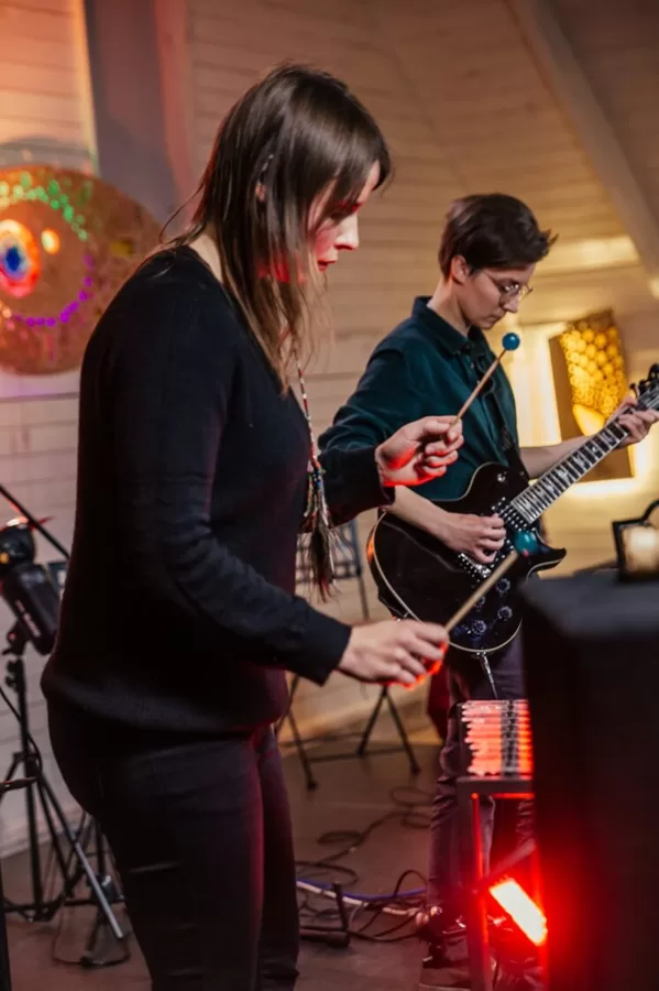 MELODIES OF GLASS LIGHT. Visually-musical performance 04/09/2021